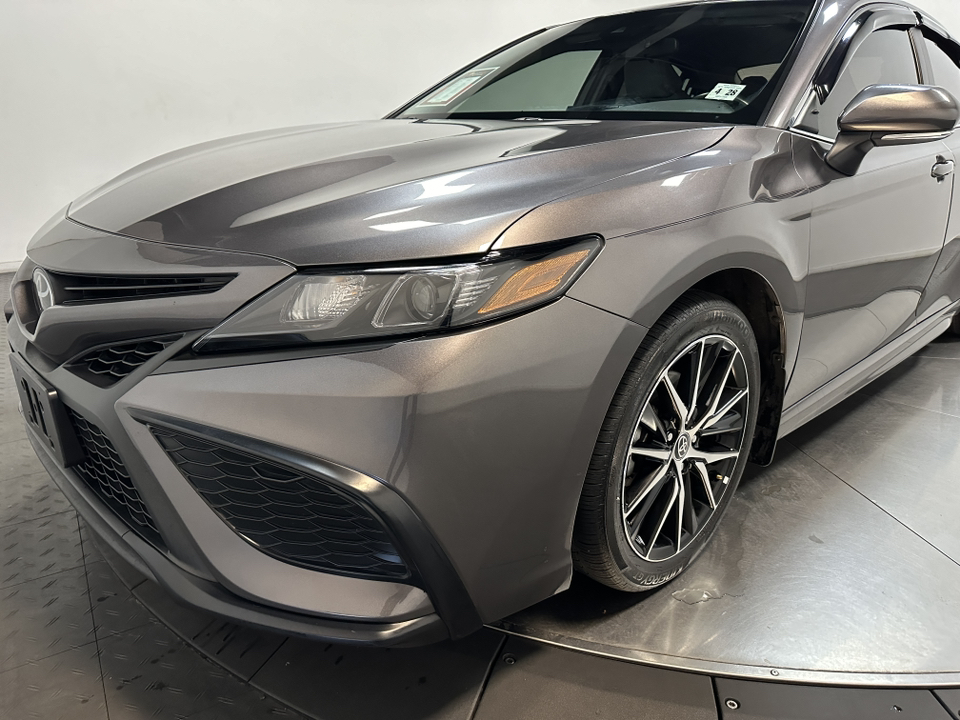 2023 Toyota Camry SE 7