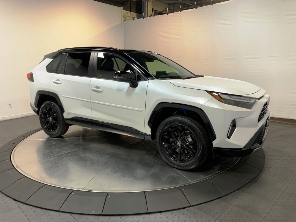 2024 Toyota RAV4 Hybrid XSE 1