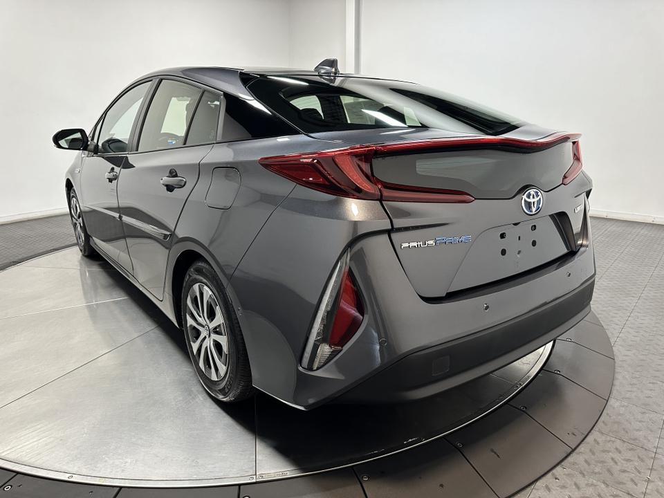 2022 Toyota Prius Prime Limited 9