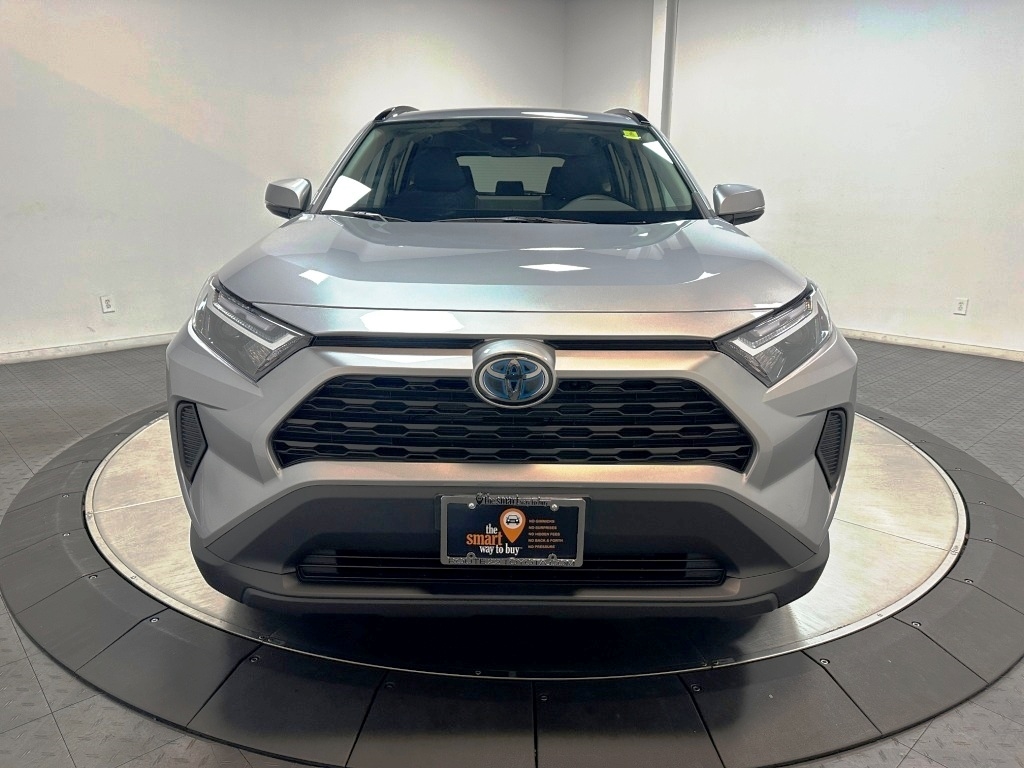 2024 Toyota RAV4 Hybrid XLE 3