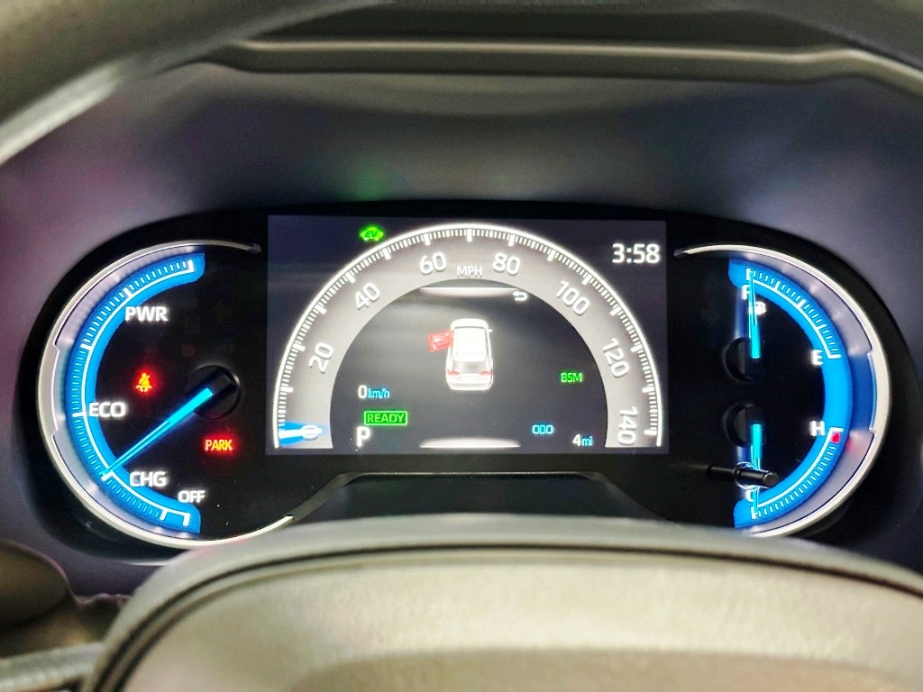 2024 Toyota RAV4 Hybrid XLE 18