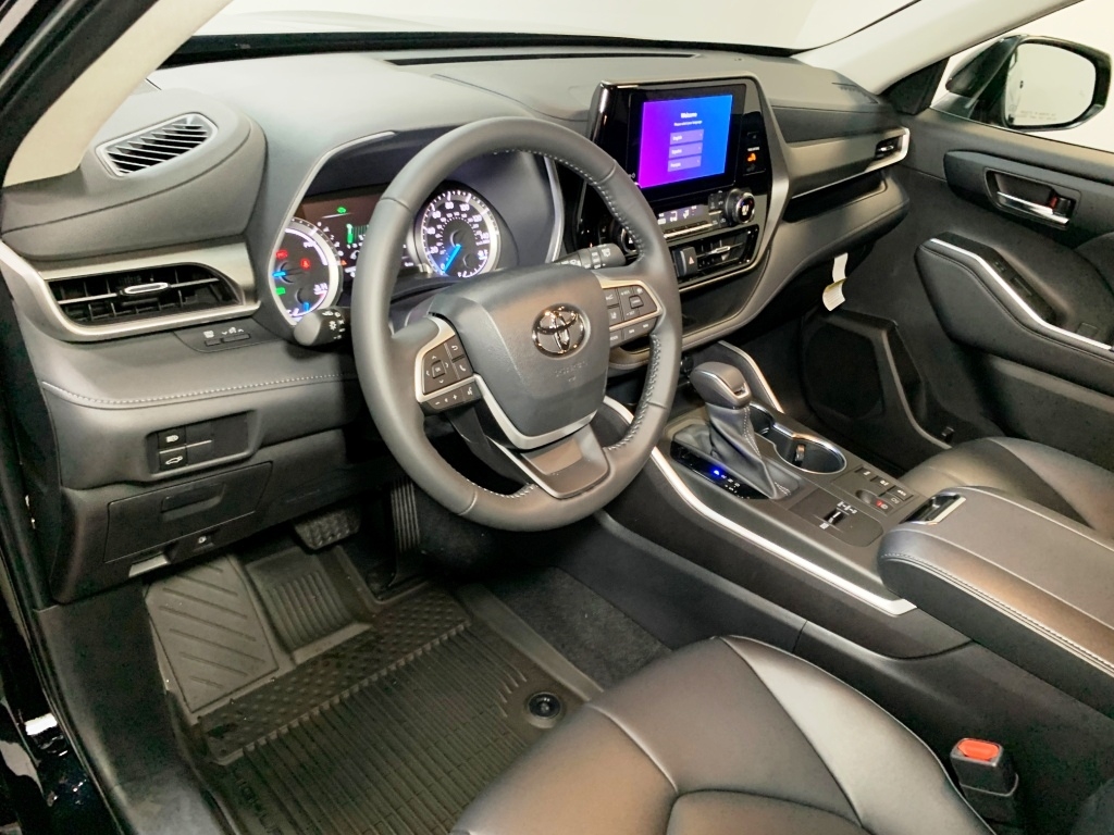 2024 Toyota Highlander Hybrid XLE 15