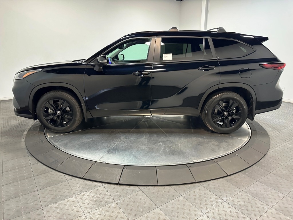 2024 Toyota Highlander Hybrid XLE Nightshade 5