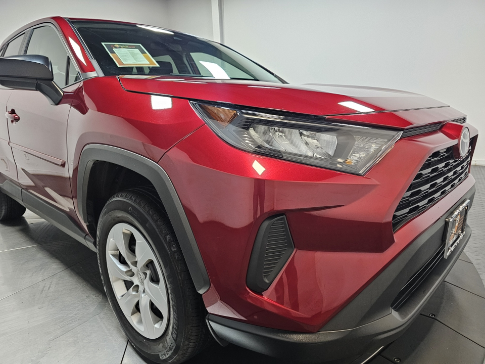 2022 Toyota RAV4 LE 3