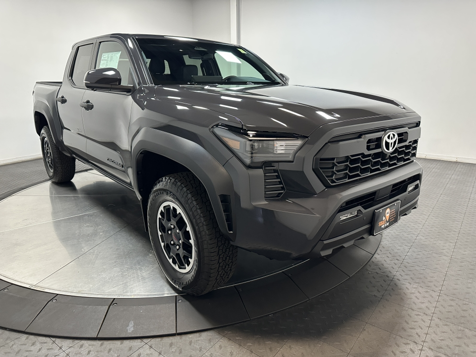 2024 TOYOTA TACOMA TRD Off Road 2