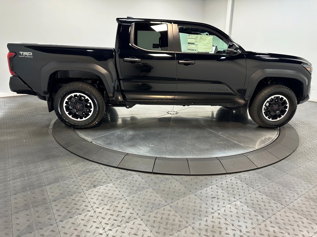 2024 TOYOTA TACOMA TRD Off Road 9