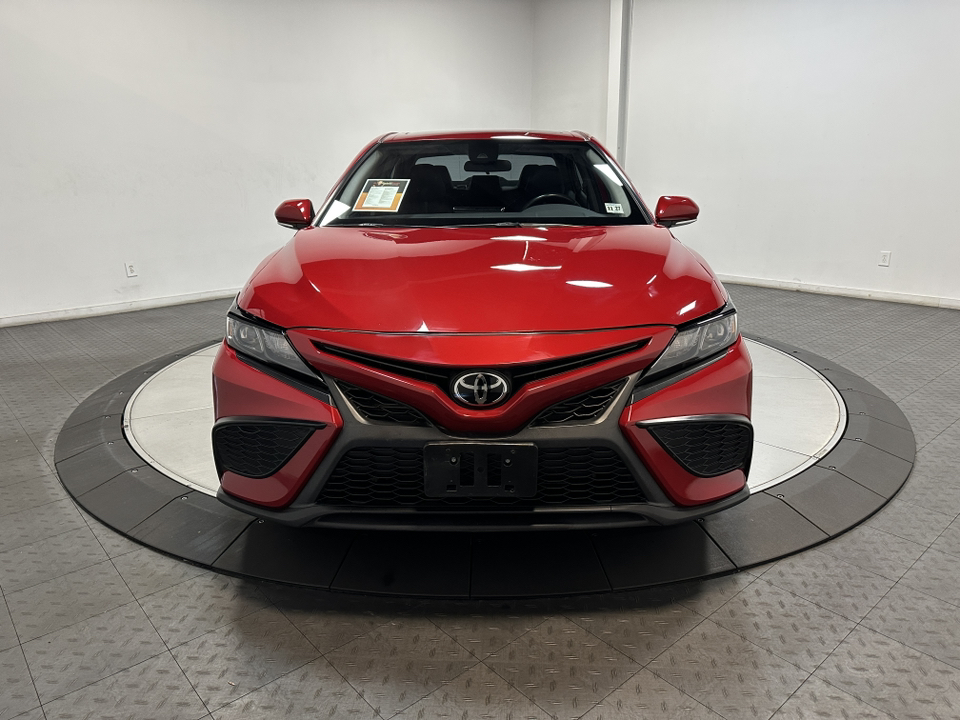 2022 Toyota Camry SE 4