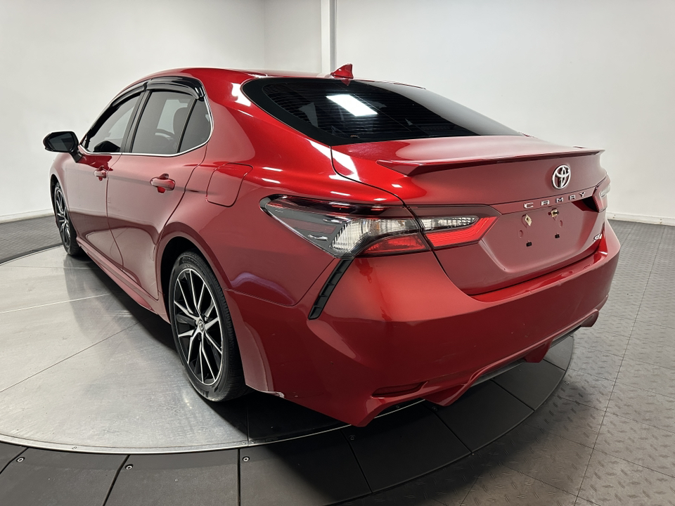 2022 Toyota Camry SE 9