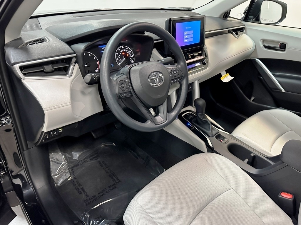 2024 Toyota Corolla Cross L 14