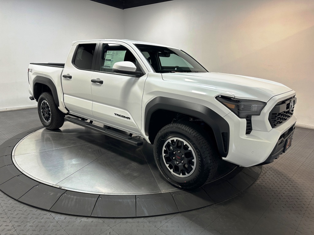 2024 TOYOTA TACOMA TRD Off Road 1