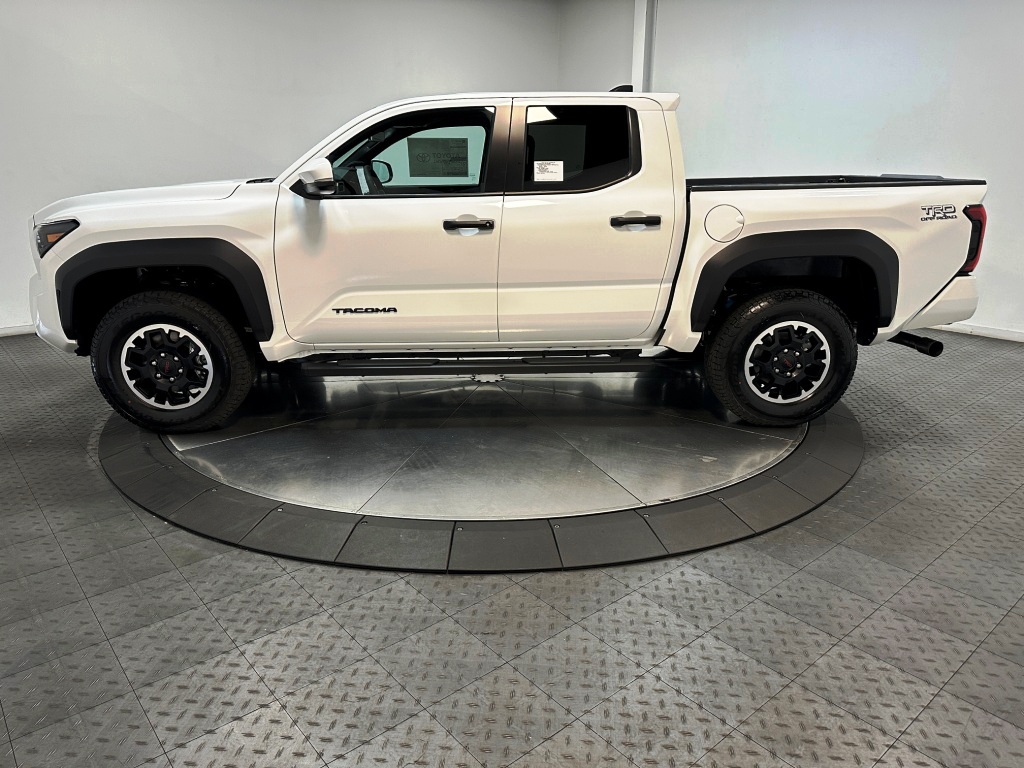 2024 TOYOTA TACOMA TRD Off Road 6