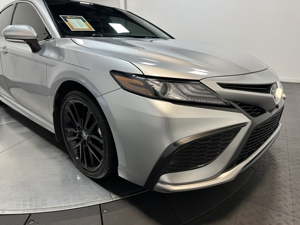 2022 Toyota Camry XSE 3