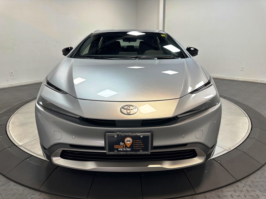 2024 Toyota Prius Prime SE 3