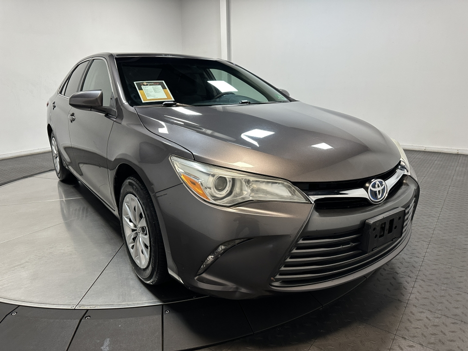 2016 Toyota Camry LE 2