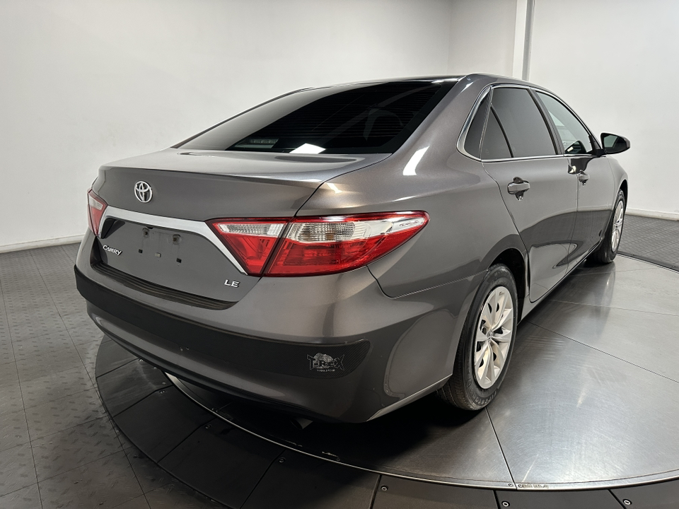 2016 Toyota Camry LE 13