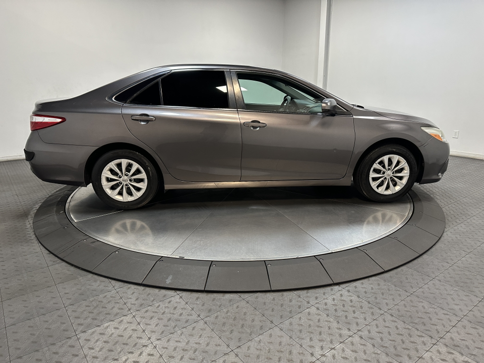 2016 Toyota Camry LE 15