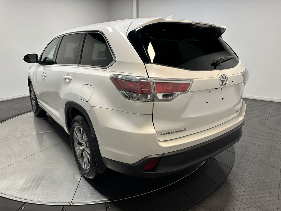 2015 Toyota Highlander LE Plus 6