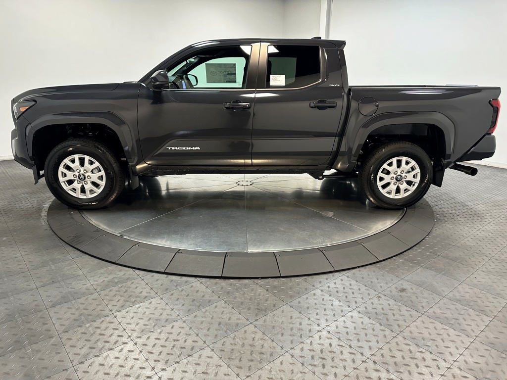 2024 Toyota Tacoma 4WD SR5 5