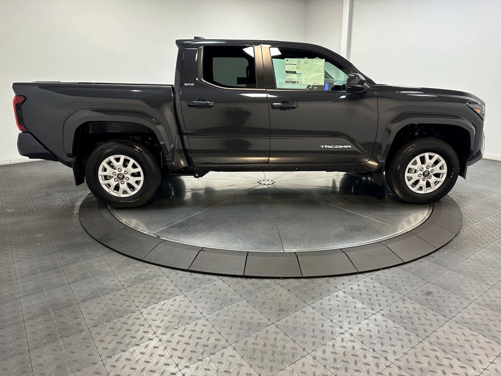 2024 Toyota Tacoma 4WD SR5 9