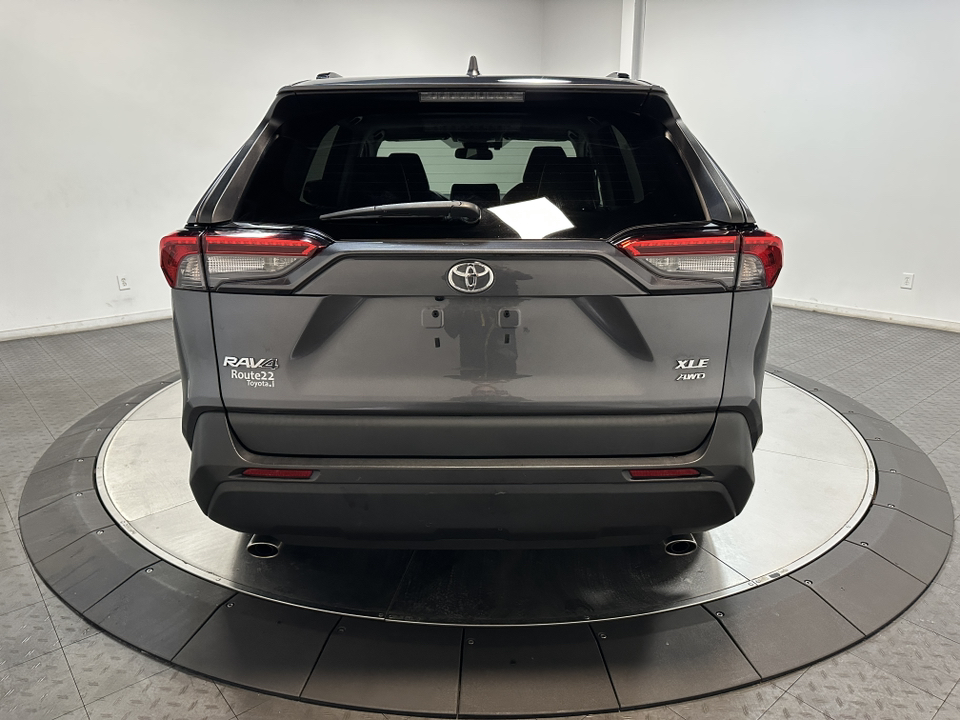 2021 Toyota RAV4 XLE Premium 11