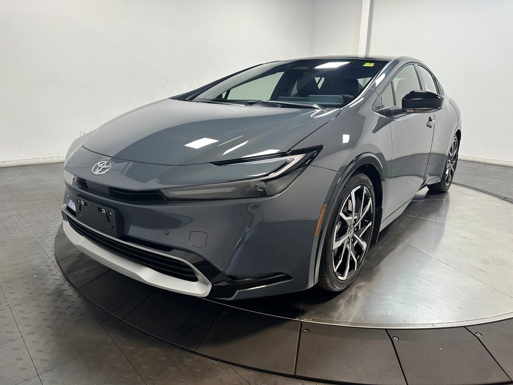 2024 Toyota Prius Prime XSE 4