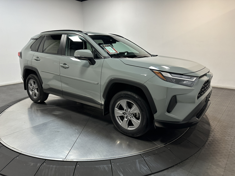 2023 Toyota RAV4 XLE 1