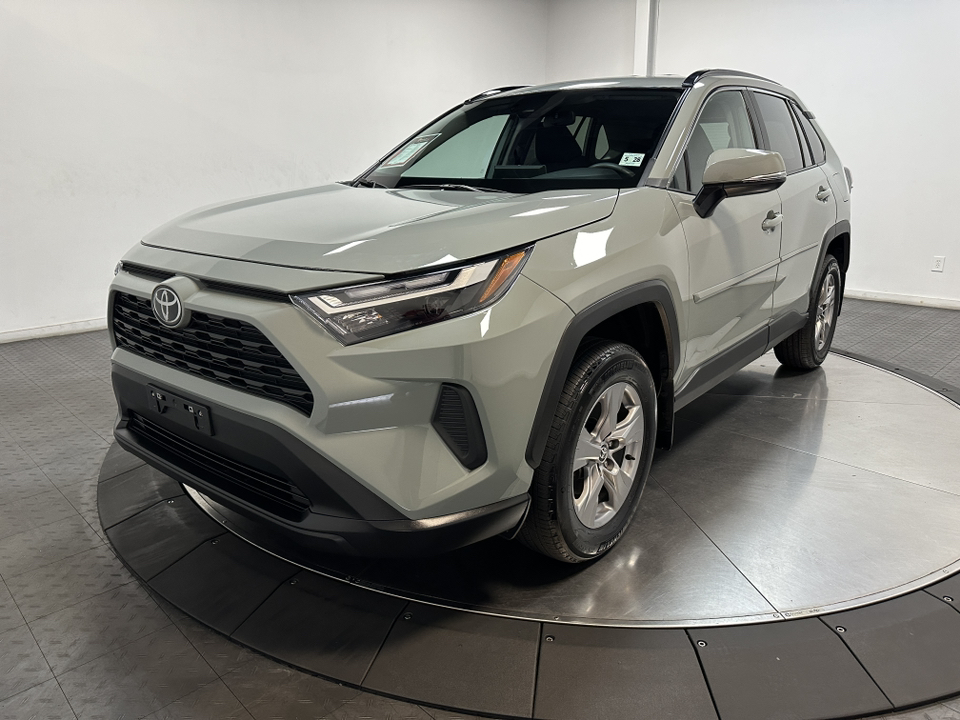 2023 Toyota RAV4 XLE 6