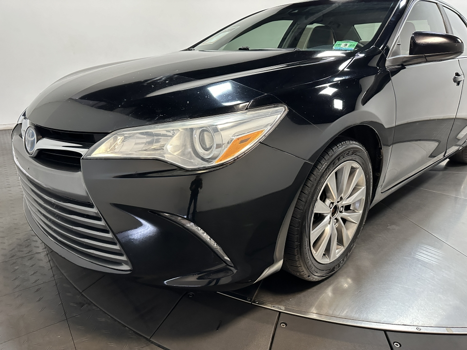 2016 Toyota Camry Hybrid XLE 7