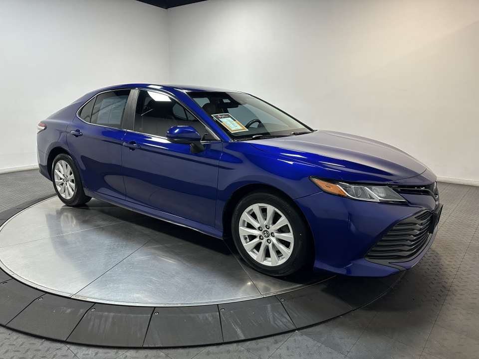 2018 Toyota Camry LE 1