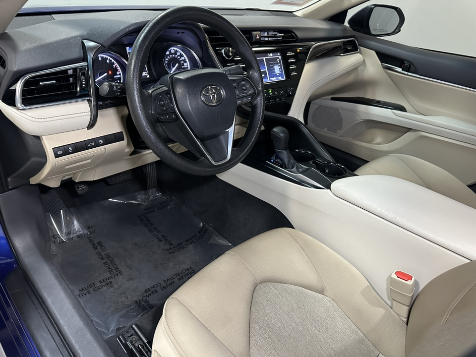 2018 Toyota Camry LE 24