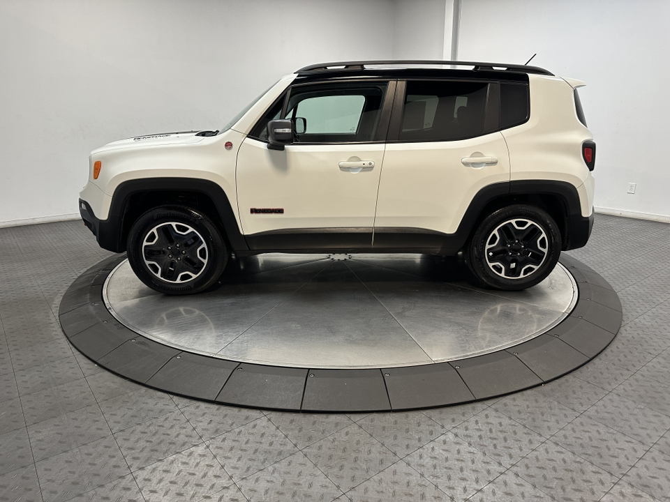 2016 Jeep Renegade Trailhawk 8