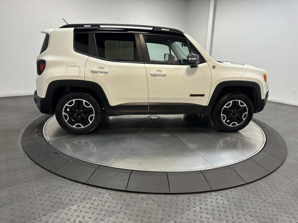 2016 Jeep Renegade Trailhawk 15