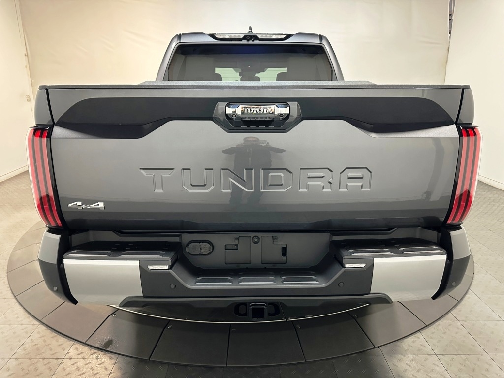 2025 Toyota Tundra 4WD Limited 8