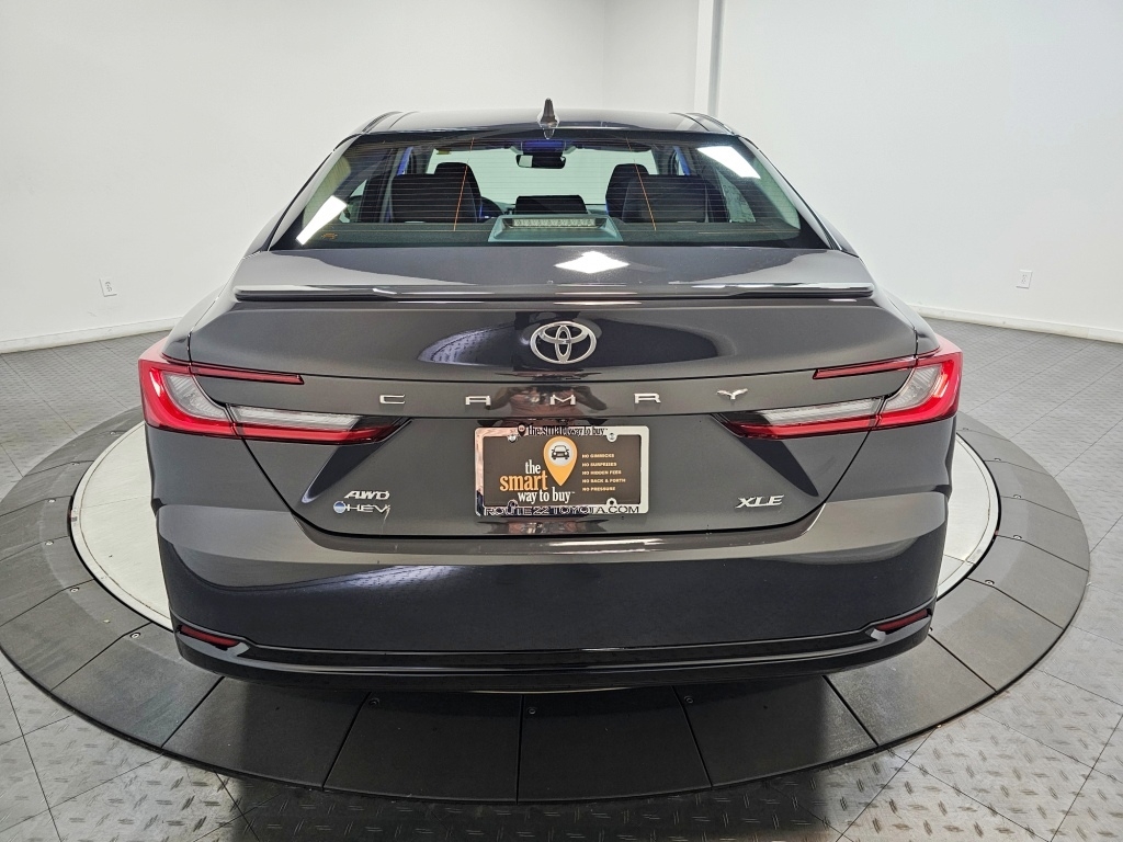 2025 Toyota Camry XLE 7