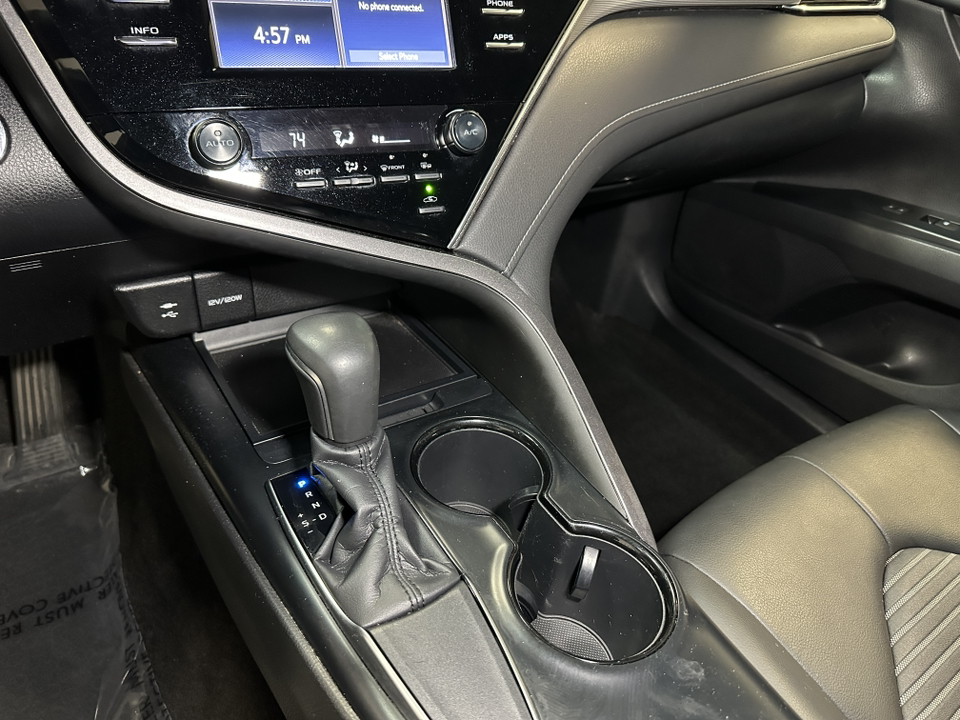 2018 Toyota Camry SE 29