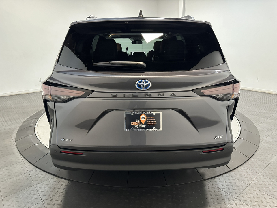 2025 TOYOTA SIENNA XLE 7