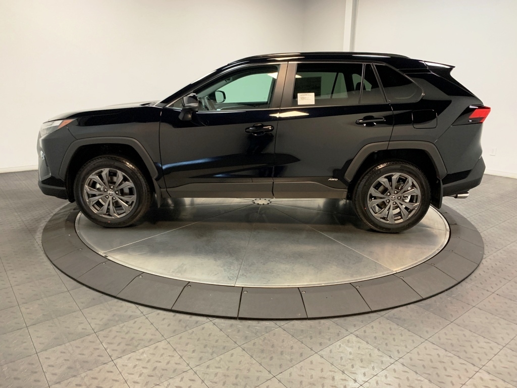 2025 Toyota RAV4 Hybrid XLE Premium 5