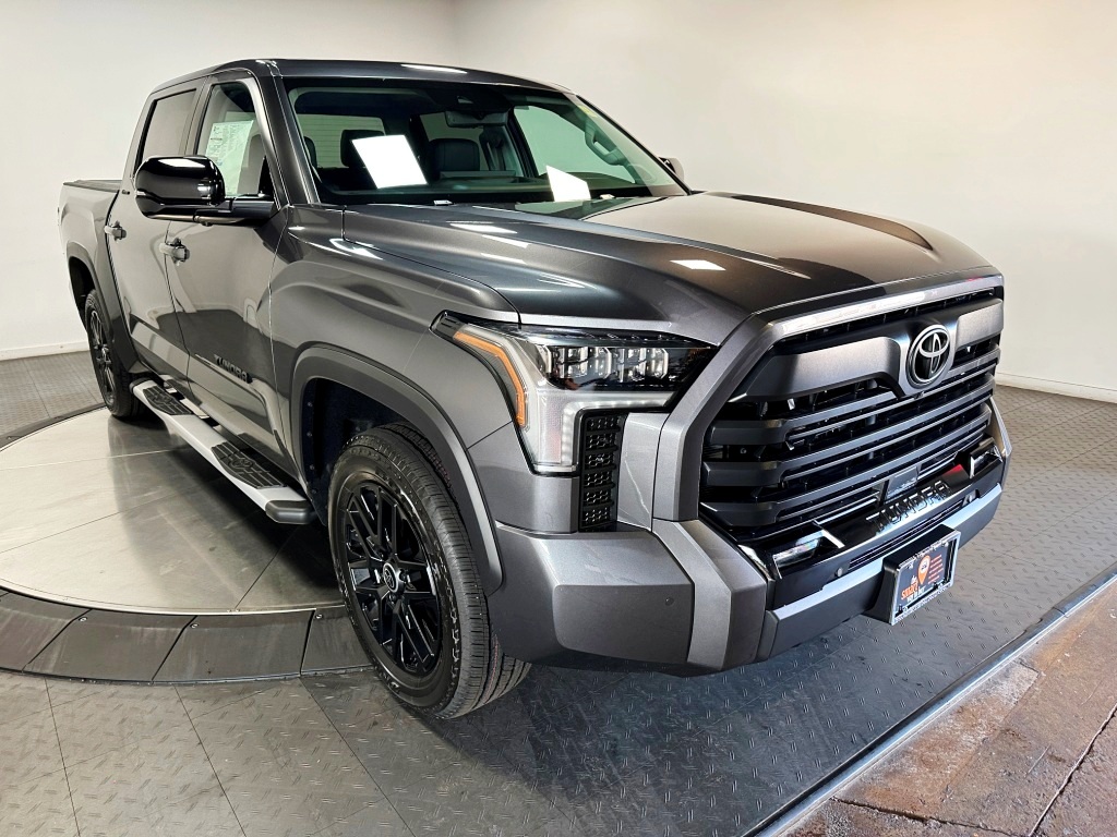 2025 Toyota Tundra 4WD Limited 2