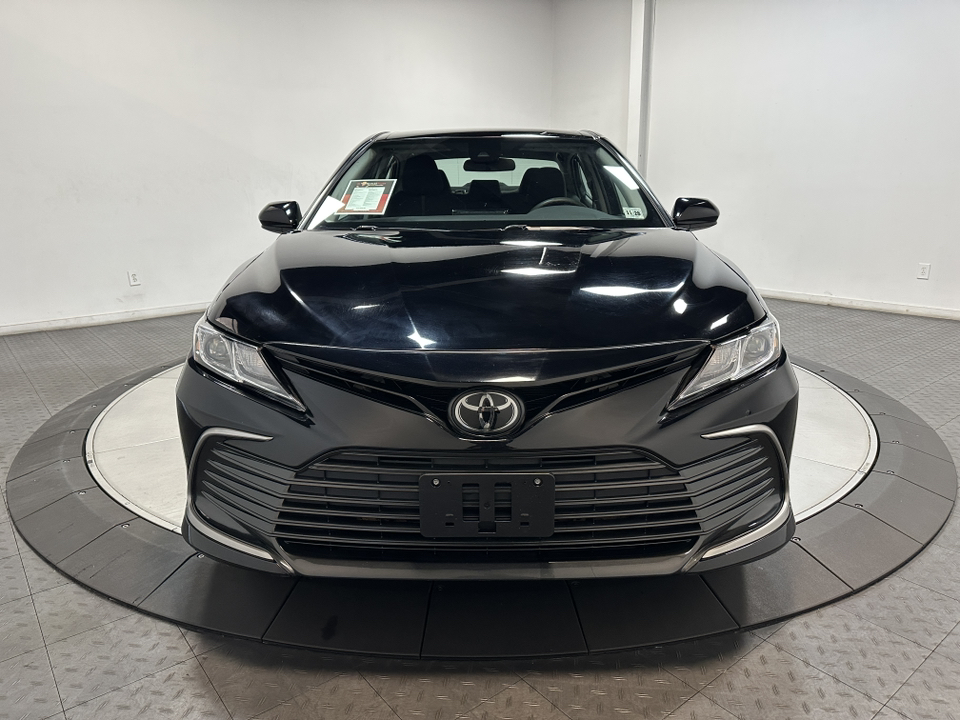 2023 Toyota Camry LE 4