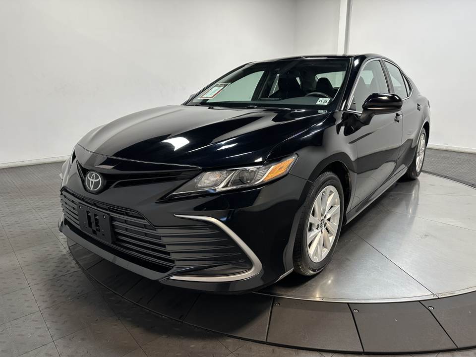 2023 Toyota Camry LE 6