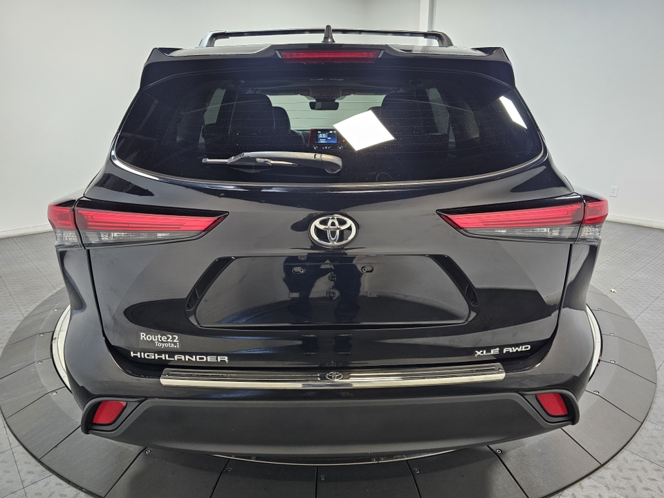 2022 Toyota Highlander XLE 11