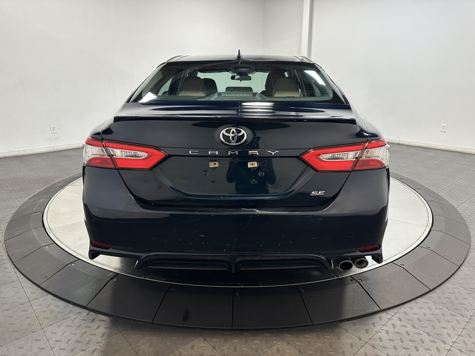 2020 Toyota Camry SE 11