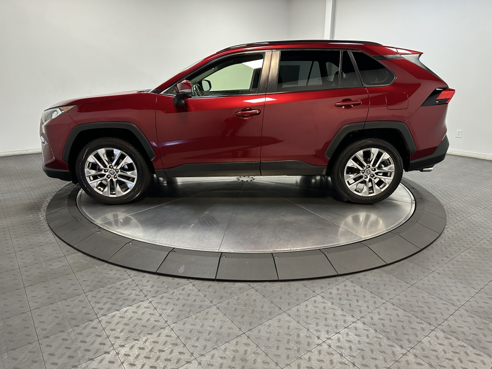 2021 Toyota RAV4 XLE Premium 8