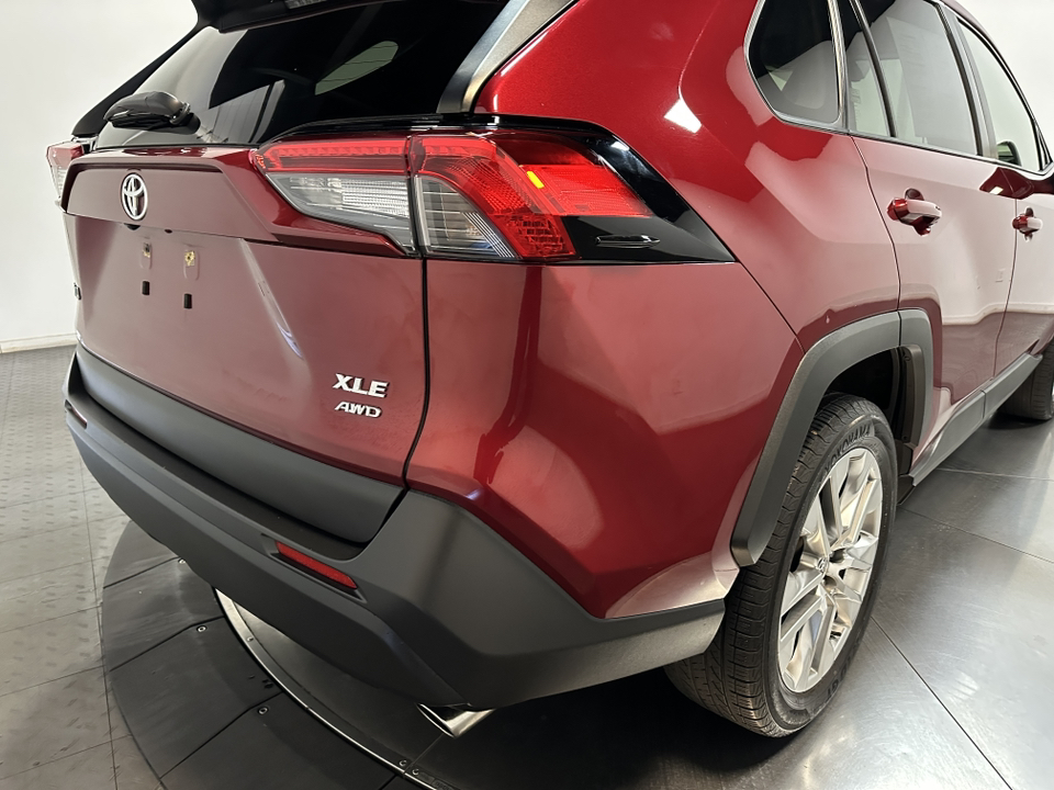 2021 Toyota RAV4 XLE Premium 14