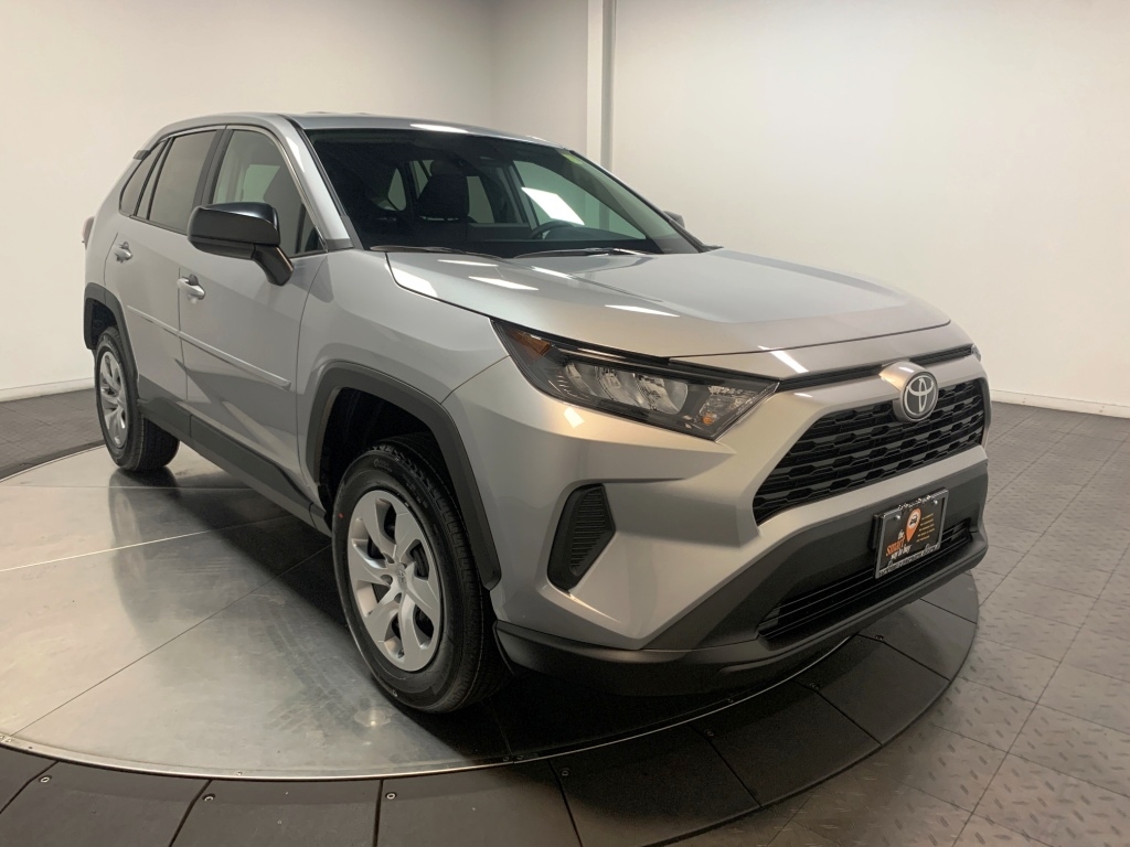 2025 Toyota RAV4 LE 2