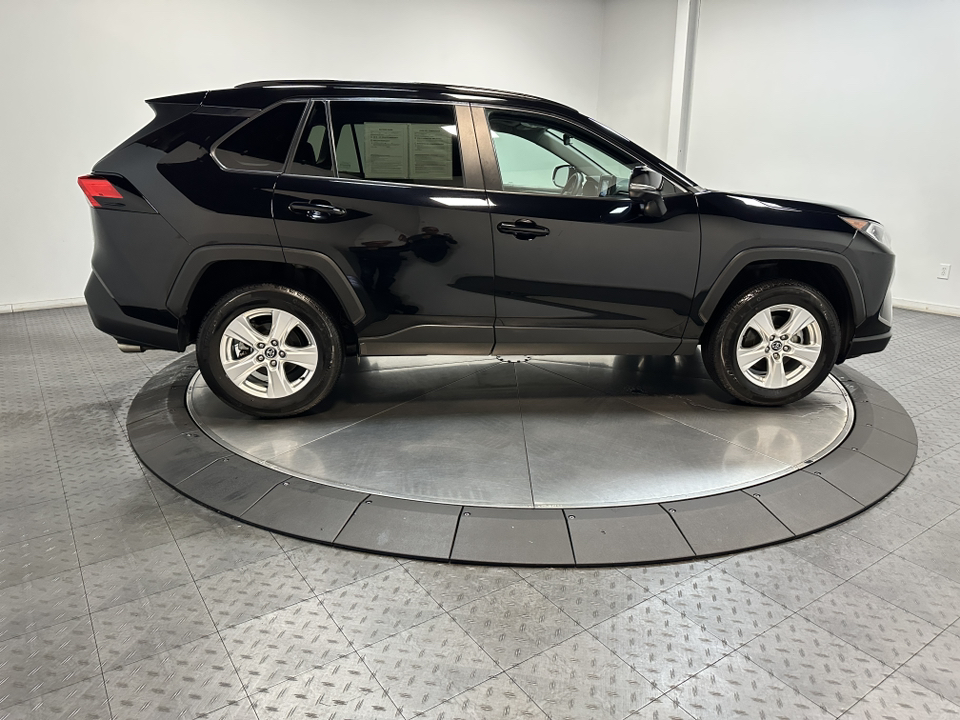 2021 Toyota RAV4 XLE 15