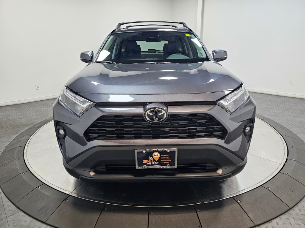 2025 Toyota RAV4 XLE Premium 3