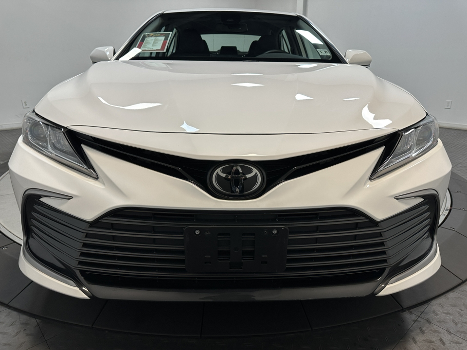 2022 Toyota Camry LE 5