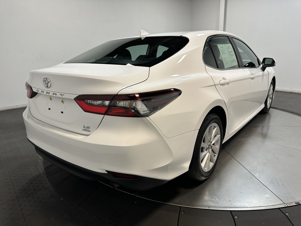 2022 Toyota Camry LE 13