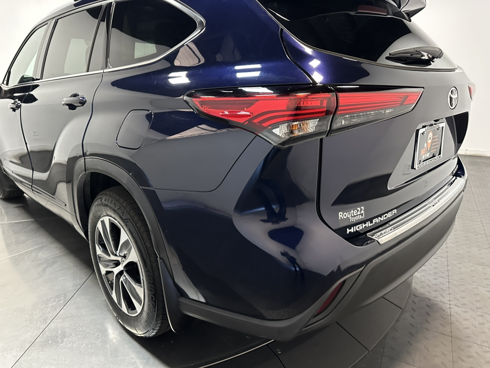 2022 Toyota Highlander XLE 10